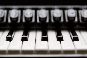 不登校の子どもに最適なオンライン授業の選び方は？