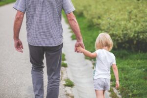 不登校の子どもが無気力を克服するための対処法は？