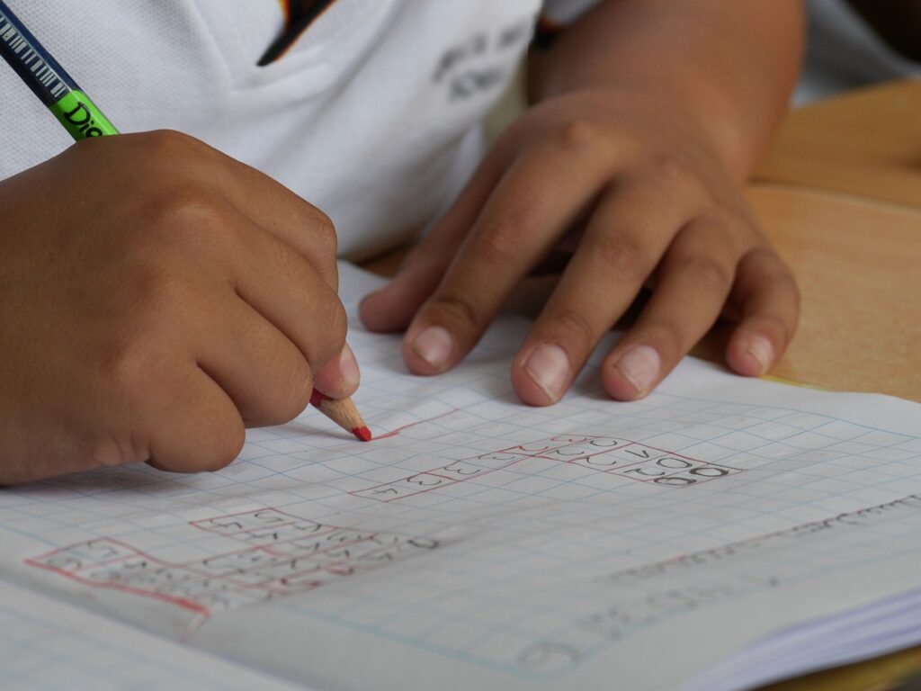 学校行かない子どもが家での学習方法を効果的に実践するには？