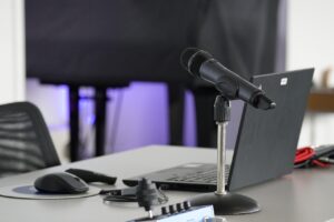 フリースクールのオンライン説明会に参加するメリットとは？