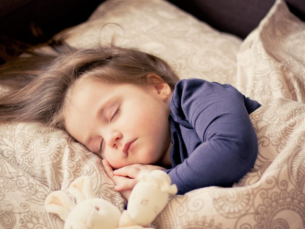 不登校の子どもが外に出ない時の対処法は？