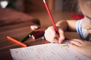 不登校の子どもに合う学び方の探し方は？
