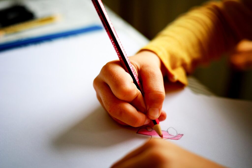 学校に行かない子供のための解決策は何ですか？